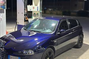 vendi alfa romeo 147
