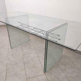 Tavolo riunione in vetro