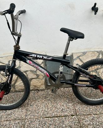 Bmx bicicletta