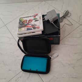 NINTENDO 3DS + CARICABATTERIE + COVER + 2 GIOCHI