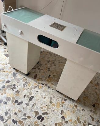 Tavolo manicure