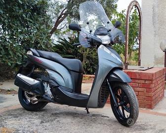 Honda sh 300 sport