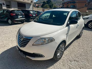 Lancia Ypsilon 1.2 69 CV 5 porte S&S Platinum