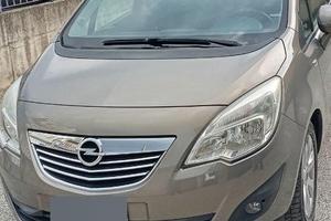 Opel Meriva benzina
