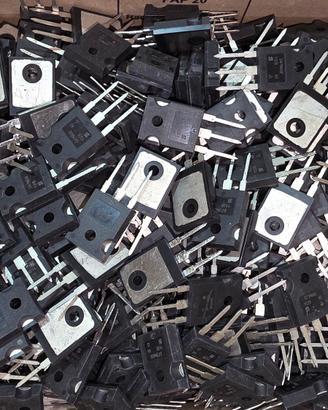 Transistor di potenza e non (bjt, mosfet, igbt)