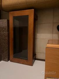 Tavolino da salotto in legno e vetro