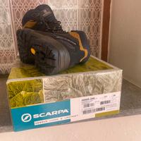 Scarponcini “ Scarpa “