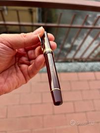OMAS 555/F Bordeaux stilografica