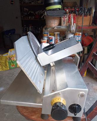 affettatrice professionale 