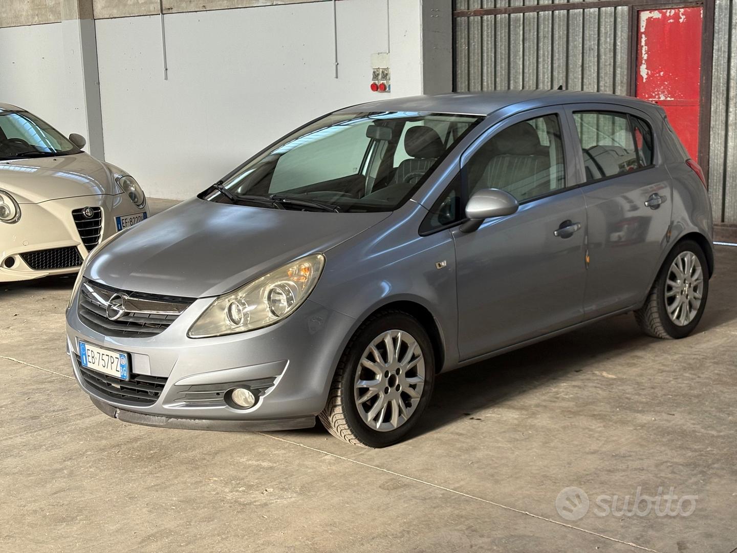 Opel Corsa 2010 photo 2