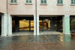 Negozio Corsia del gambero 11