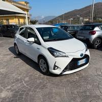 Toyota Yaris 1.5 Hybrid 5P Auto Business