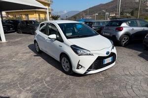 Toyota Yaris 1.5 Hybrid 5P Auto Business