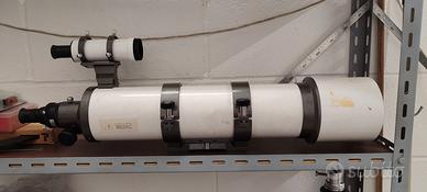 telescopio e cavalletto