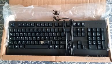 Tastiera USB Lenovo estesa layout italiano – nuova