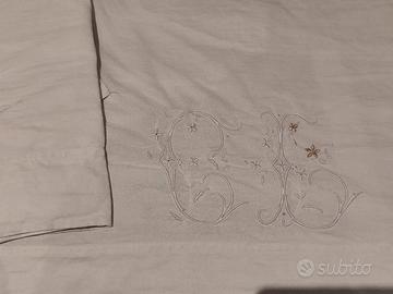 4 teli antichi copricuscino con iniziali 