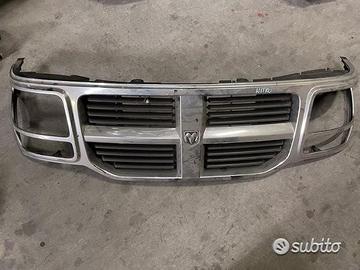 Mascherina Anteriore Dodge Nitro 2008