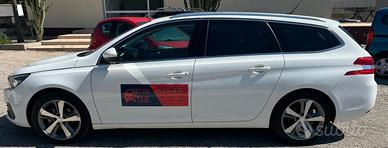 Peugeot 308 BlueHDi 130 S&S EAT8 SW Allure