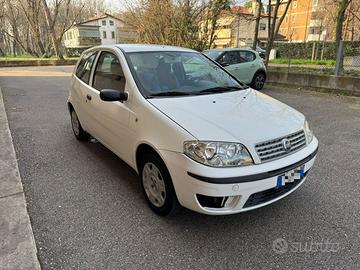 Fiat punto 1.2 benzina 3porte anno 2005 Dynamic