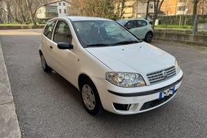 Fiat punto 1.2 benzina 3porte anno 2005 Dynamic