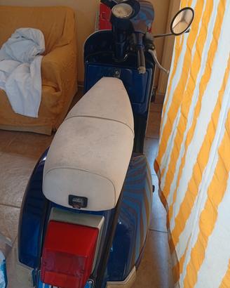 Vespa 150  LML CON MOTORE 180.
