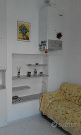 Bilocale Via Bottini Genova