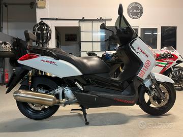 YAMAHA X MAX 250 SUPER TAGLIANDATO  e accessoriato