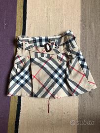 Gonna Burberry bimba