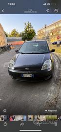 Ford fiesta benzina