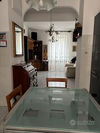 Appartamento centrale 50 metri dal mare