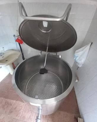 Refrigeratore per latte