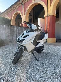 SCOOTER YAMAHA AEROX