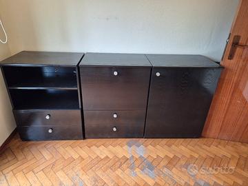 mobile moderno in colore wenge
