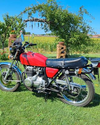 Honda CB400F del 1977 con certificato di storicità