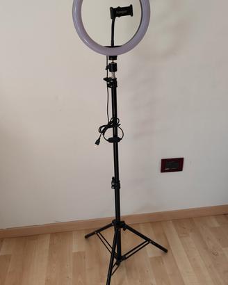 Ring Light LED con treppiede e supporto smartphone