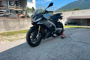Aprilia Tuono V4 1100 full solo 5000km