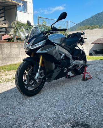 Aprilia Tuono V4 1100 full solo 5000km