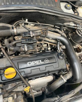 Motore opel corsa 1.7 cdti