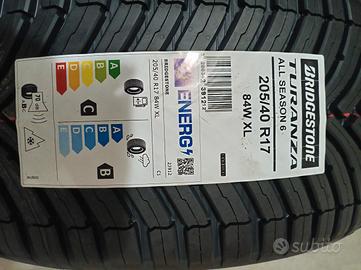 4 Gomme Bridgestone 205/40 R17 84W