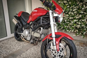 Ducati Monster s2r 800