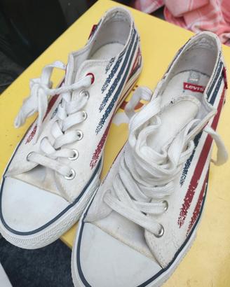 Scarpe Levis