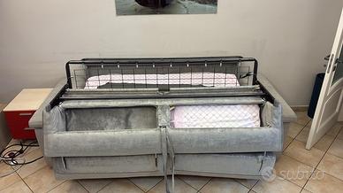 Divano letto nuovo