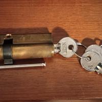 cilindro di sicurezza con 4 chiavi