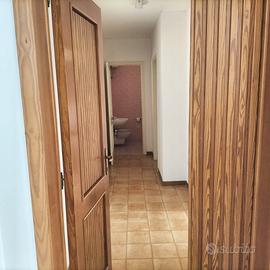 Locale commerciale a Taviano