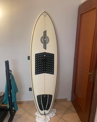Tavola surf Walden mini mega magic 6'10"