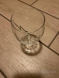 Set bicchieri con piede calici acqua e vino