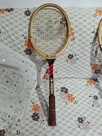 Adidas ilie nastase rossa e nera