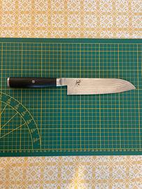 MIYABI 5000FCD Santoku
