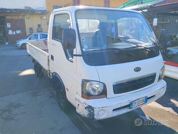 Autocarro kia motore rotto