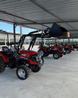 Trattore NUOVO Cosmo Vst 930 - caricatore frontale